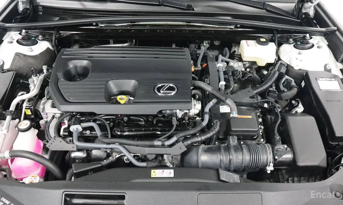 Фото 6 - Lexus ES