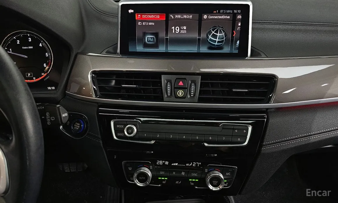 Фото 14 - BMW X1