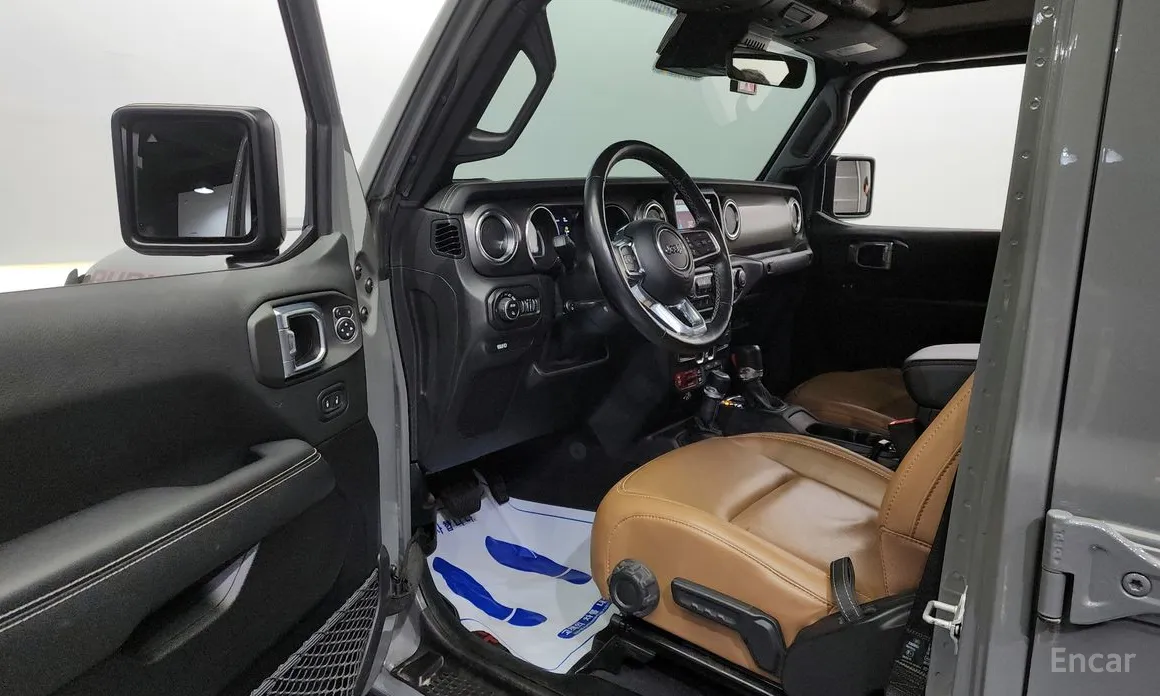 Фото 10 - Jeep Gladiator