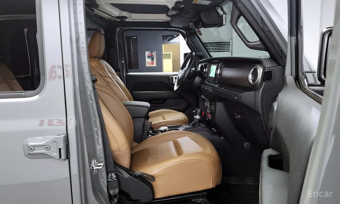 Фото 12 - Jeep Gladiator