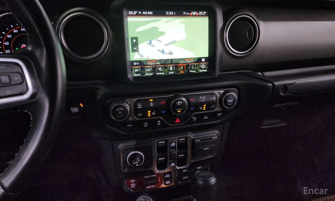 Фото 16 - Jeep Gladiator