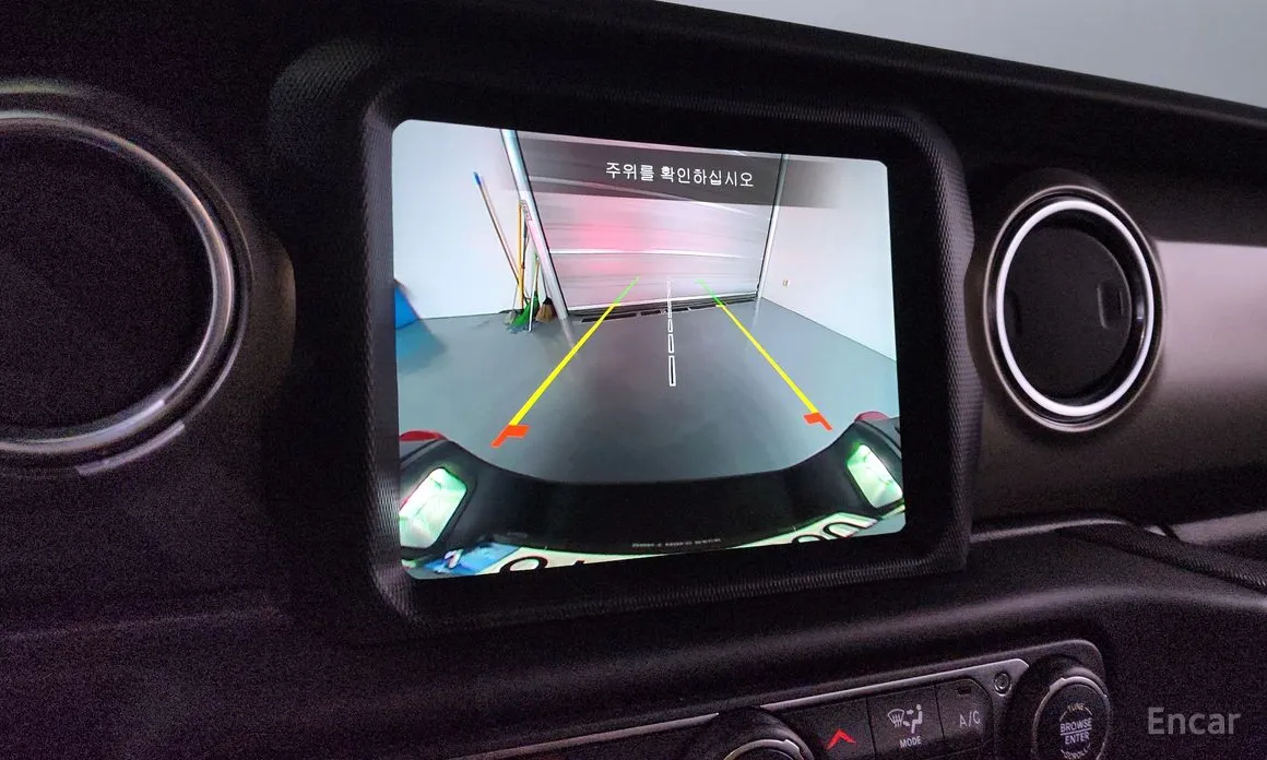 Фото 17 - Jeep Gladiator