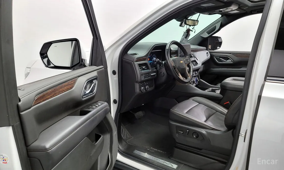 Фото 10 - Chevrolet Tahoe