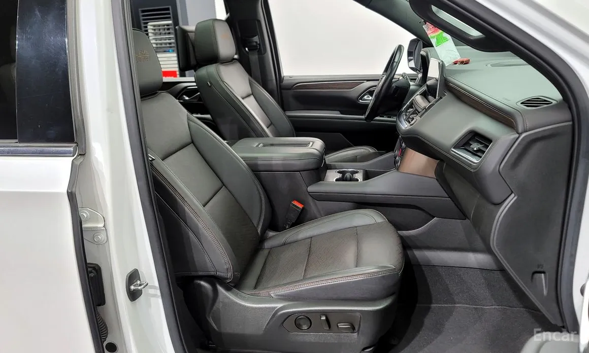 Фото 11 - Chevrolet Tahoe