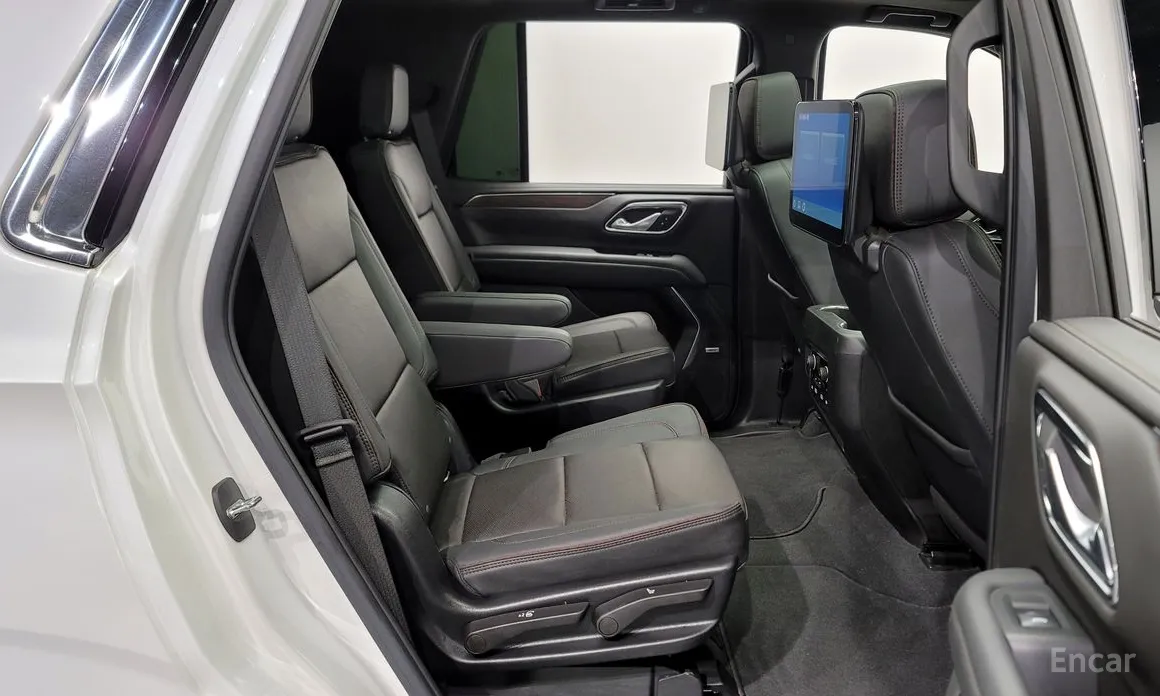 Фото 12 - Chevrolet Tahoe