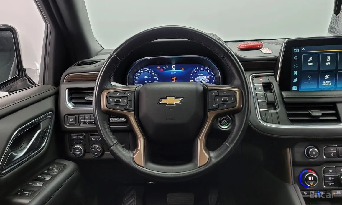 Фото 13 - Chevrolet Tahoe