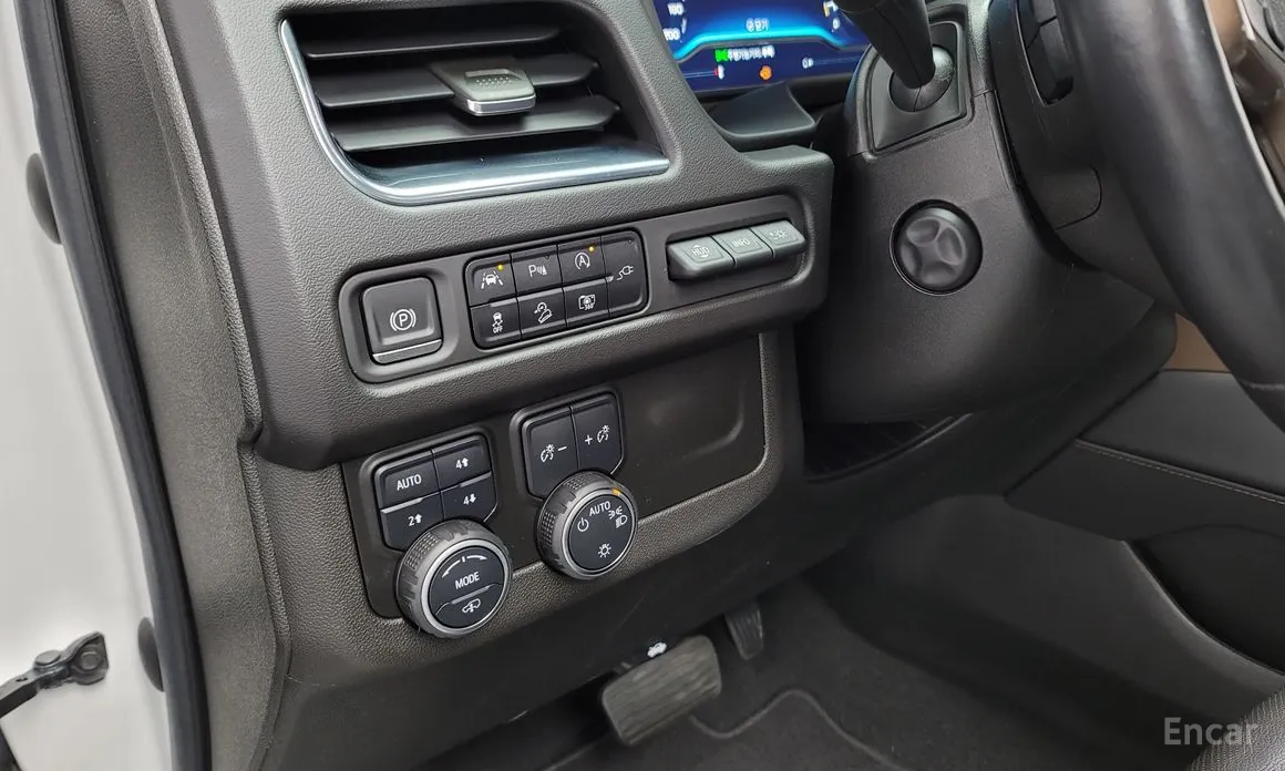 Фото 17 - Chevrolet Tahoe