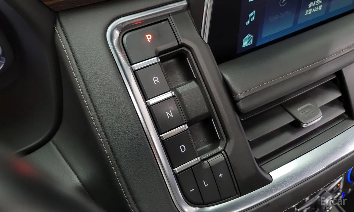 Фото 9 - Chevrolet Tahoe