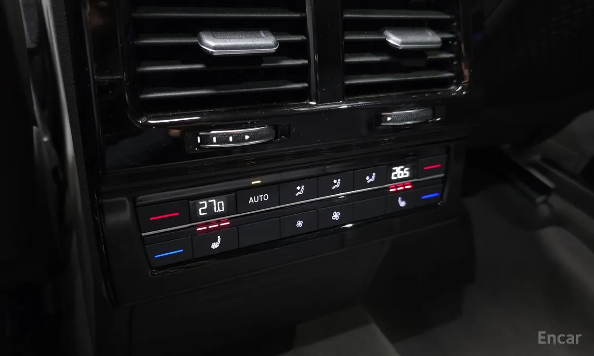 Фото 17 - Volkswagen Touareg