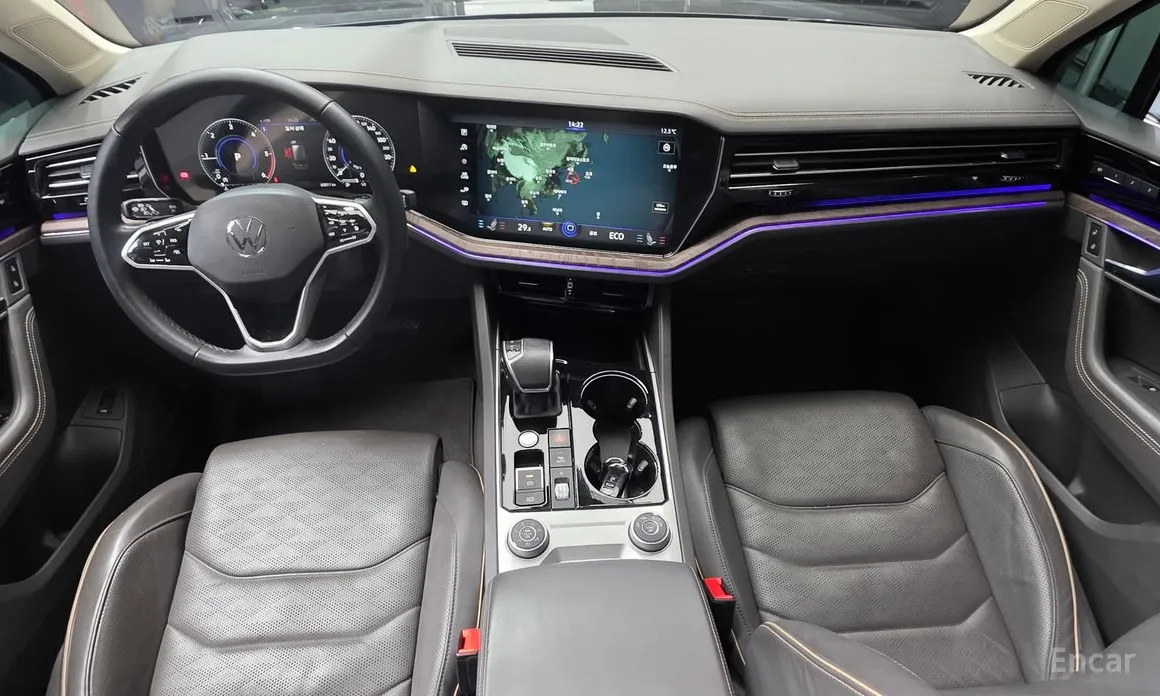 Фото 7 - Volkswagen Touareg