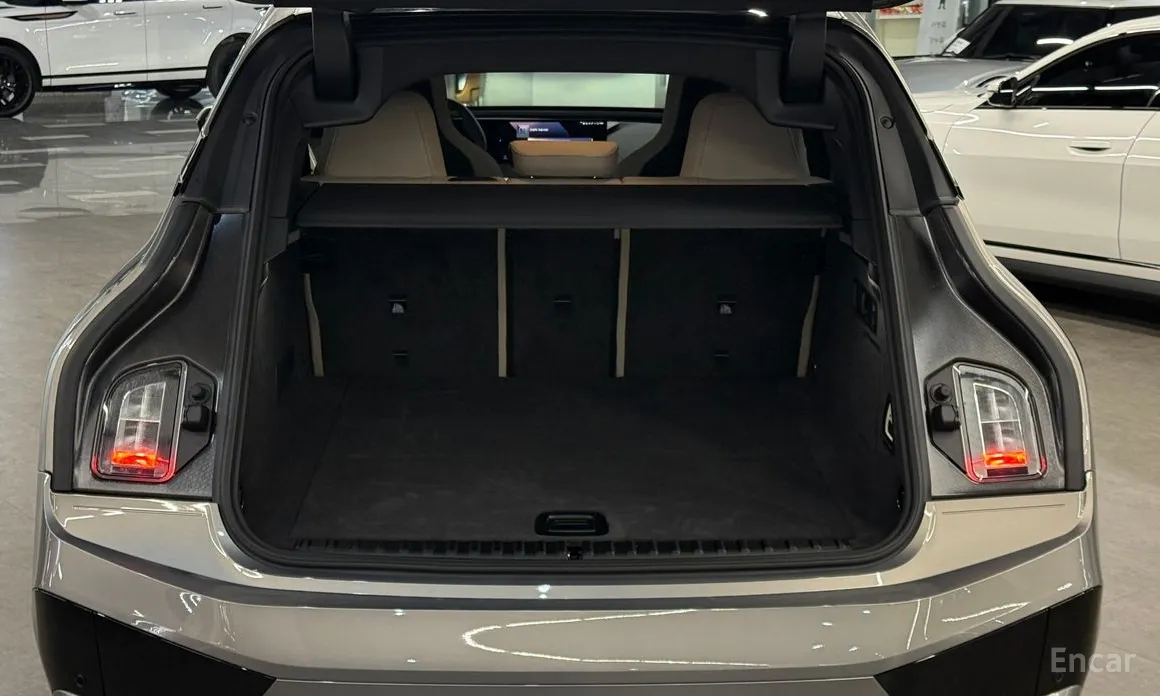 Фото 11 - BMW iX