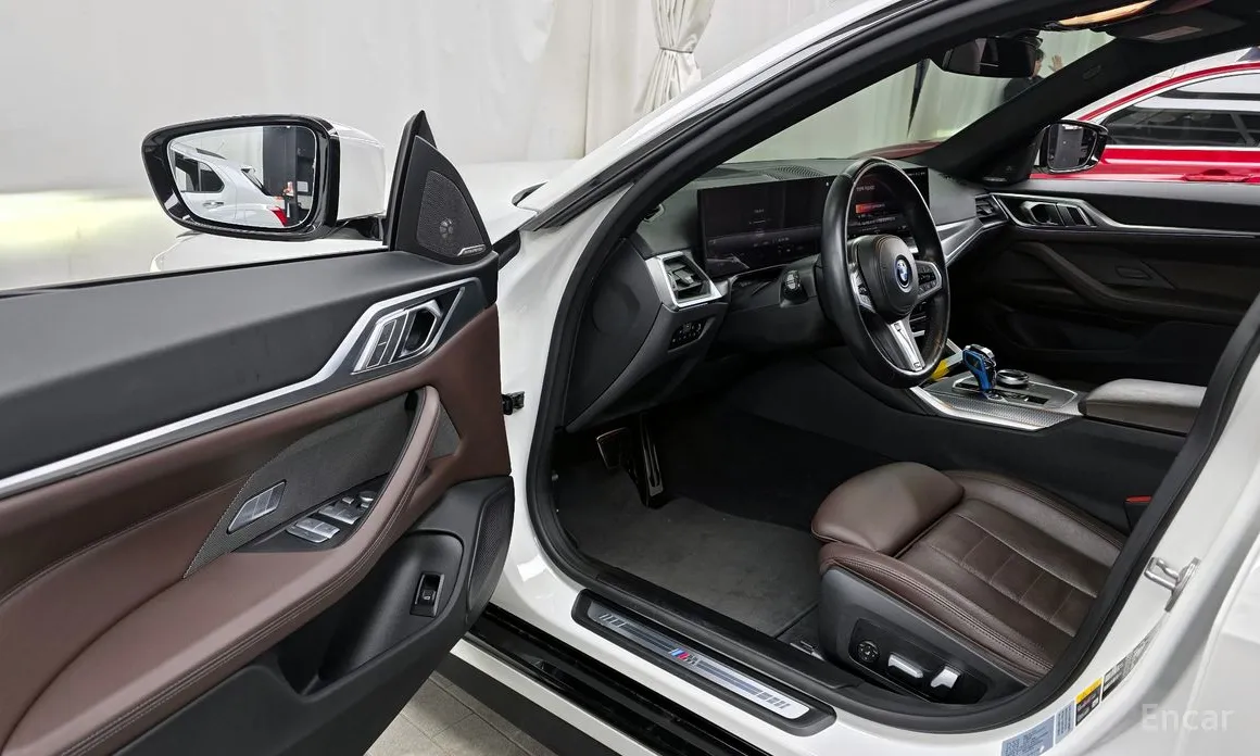 Фото 10 - BMW i4