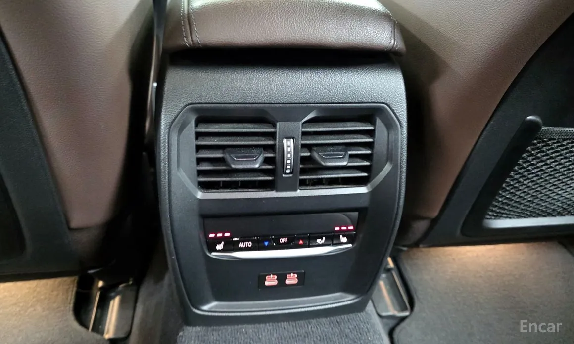 Фото 18 - BMW i4