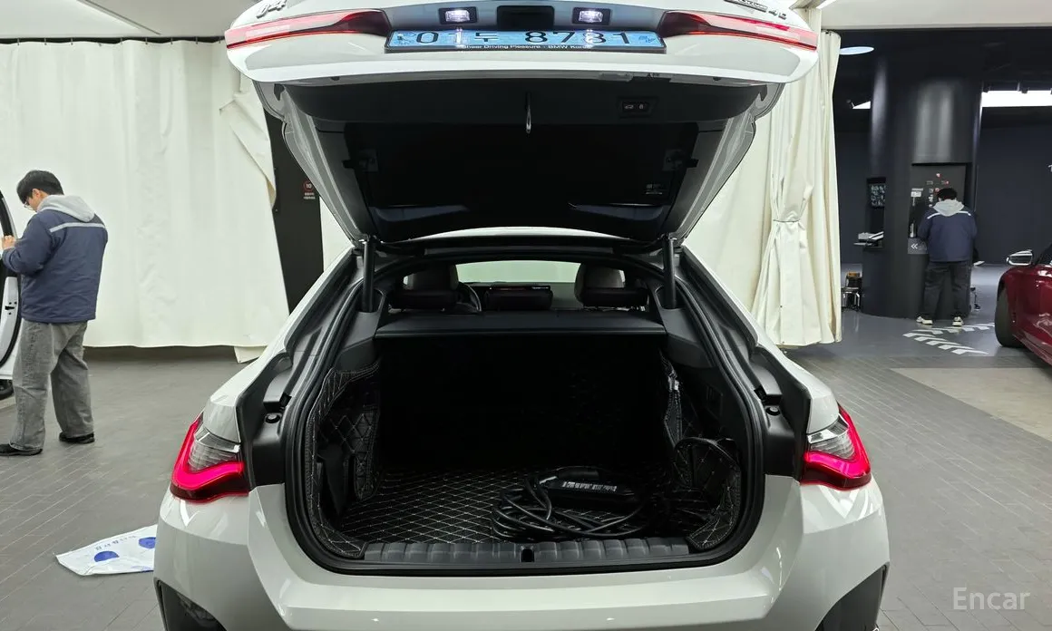 Фото 20 - BMW i4