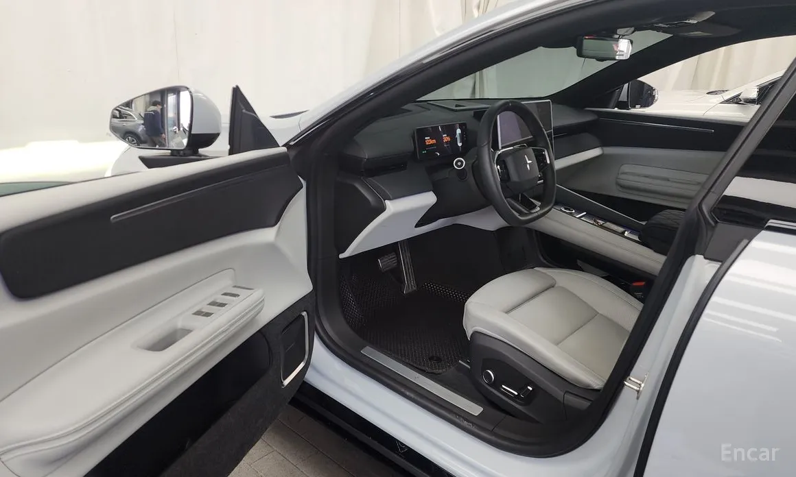 Фото 10 - Polestar 4