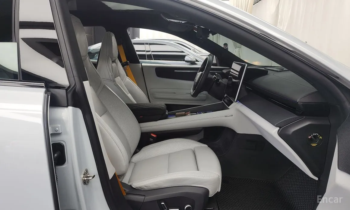 Фото 11 - Polestar 4