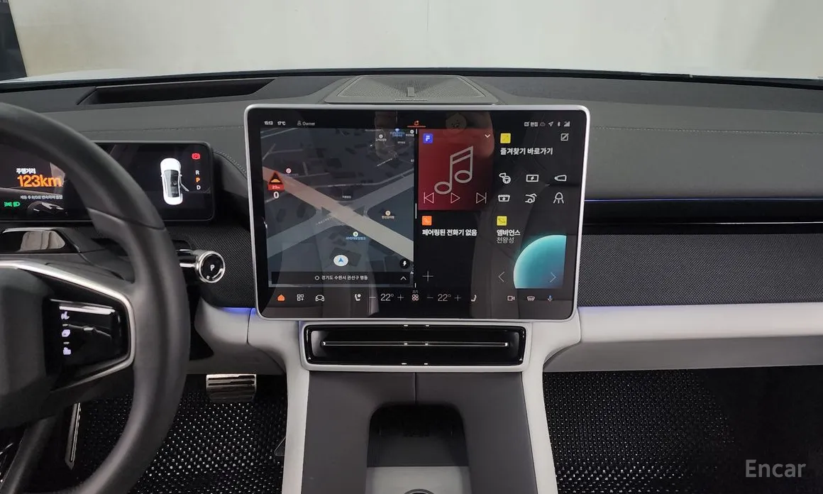 Фото 14 - Polestar 4