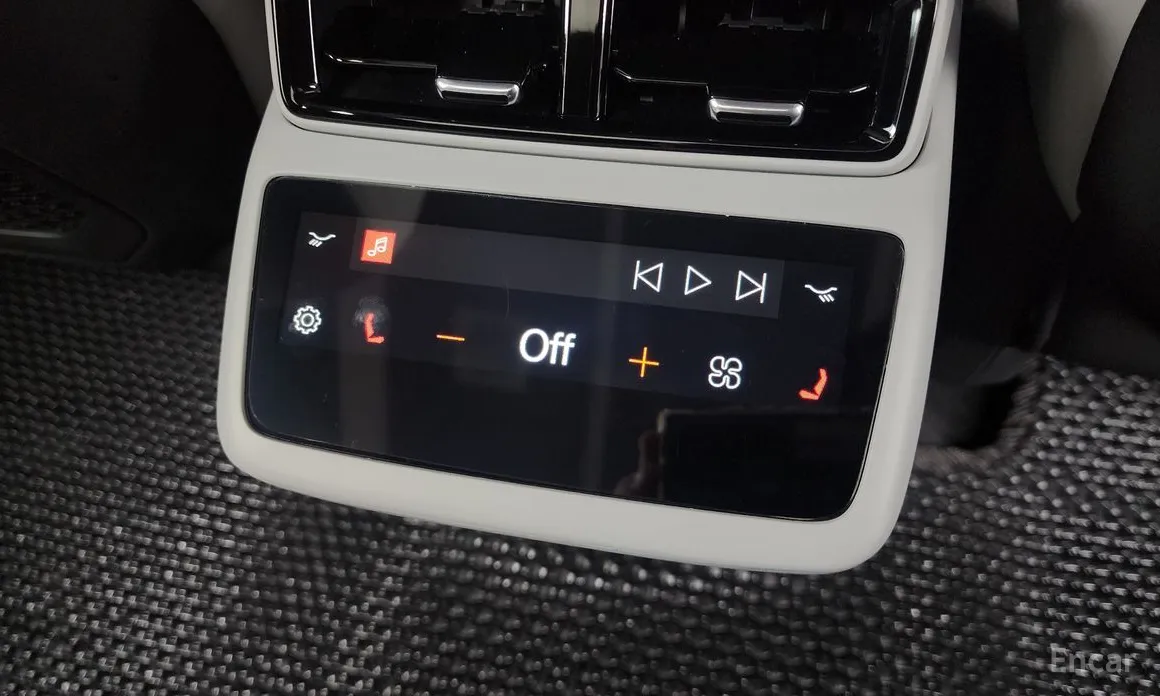 Фото 19 - Polestar 4