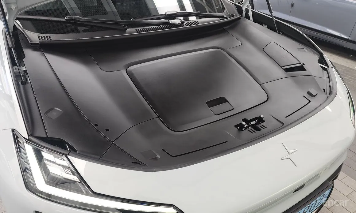 Фото 6 - Polestar 4