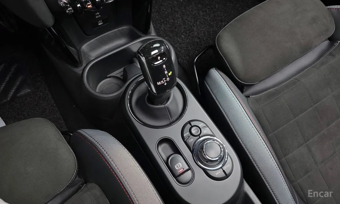 Фото 9 - Mini Cooper