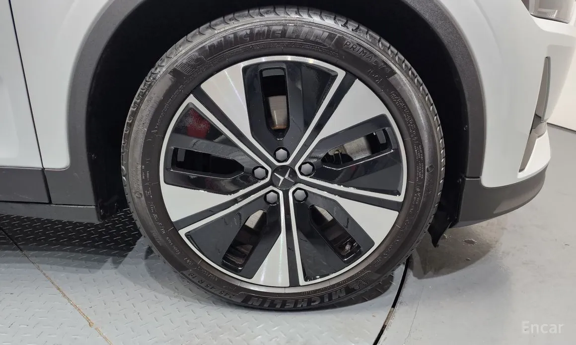 Фото 5 - Polestar 2