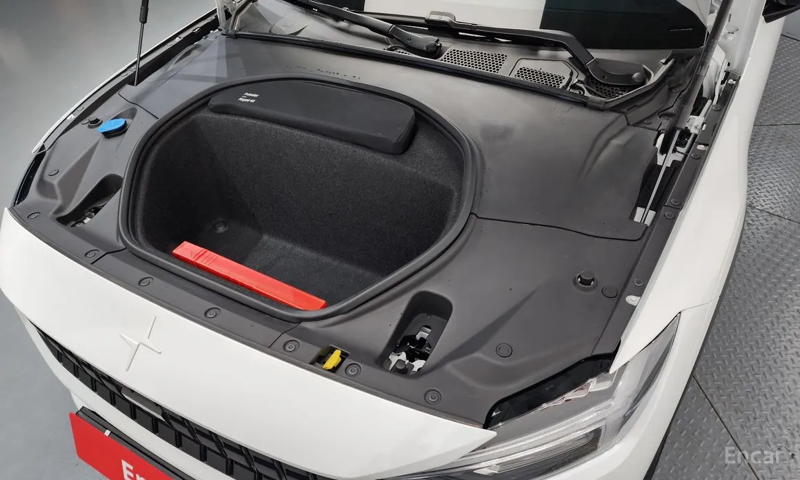 Фото 6 - Polestar 2