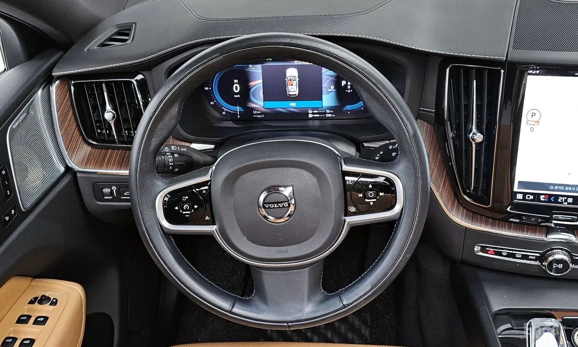 Фото 13 - Volvo XC60