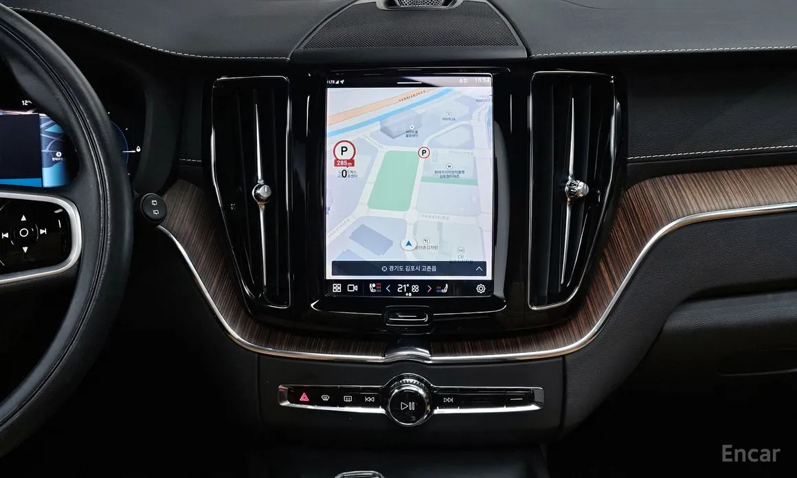 Фото 15 - Volvo XC60