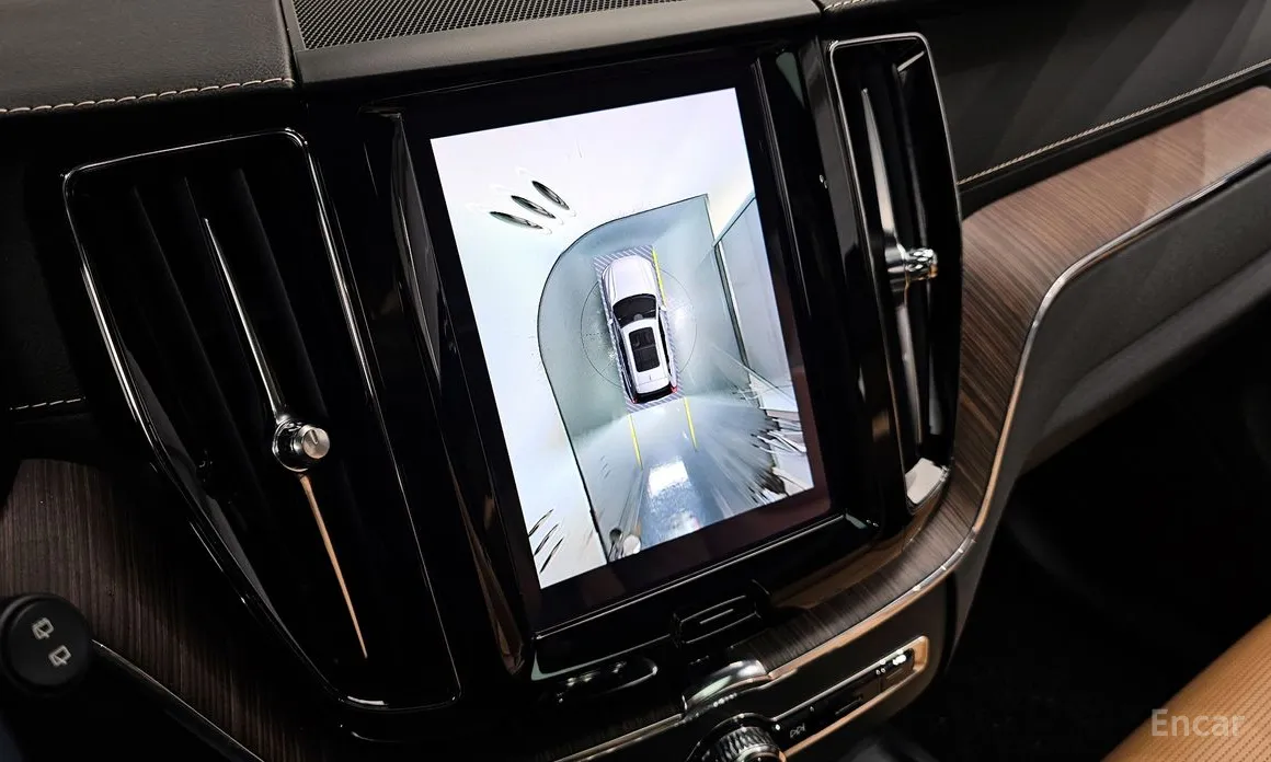 Фото 16 - Volvo XC60