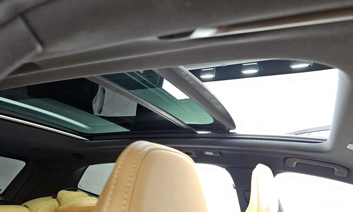 Фото 18 - Volvo XC60