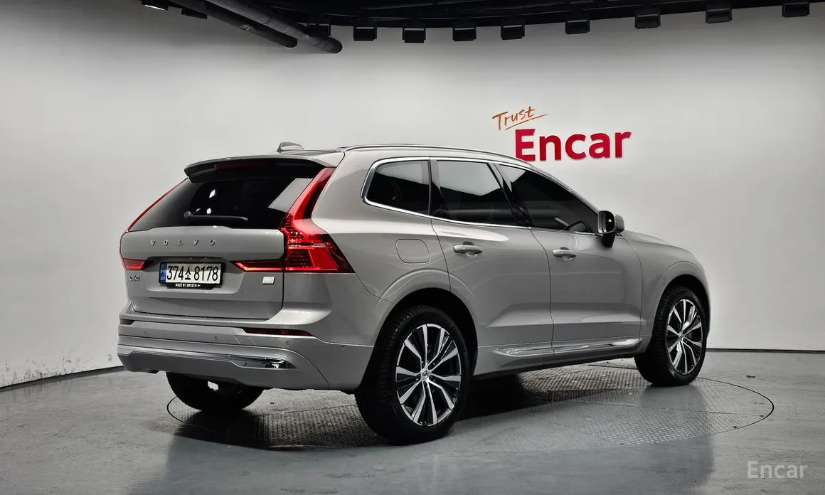 Фото 2 - Volvo XC60