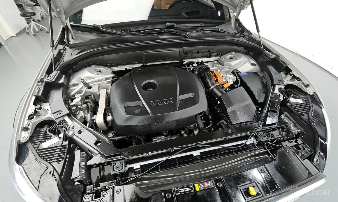 Фото 6 - Volvo XC60