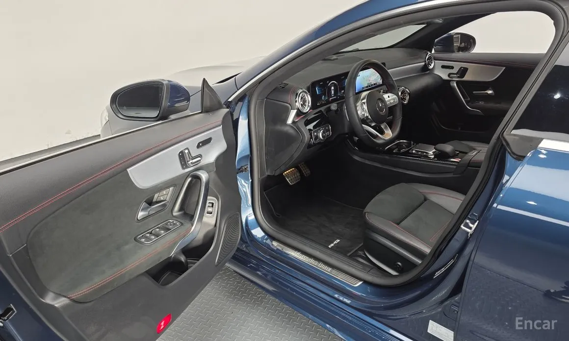 Фото 11 - Mercedes-Benz CLA-Class