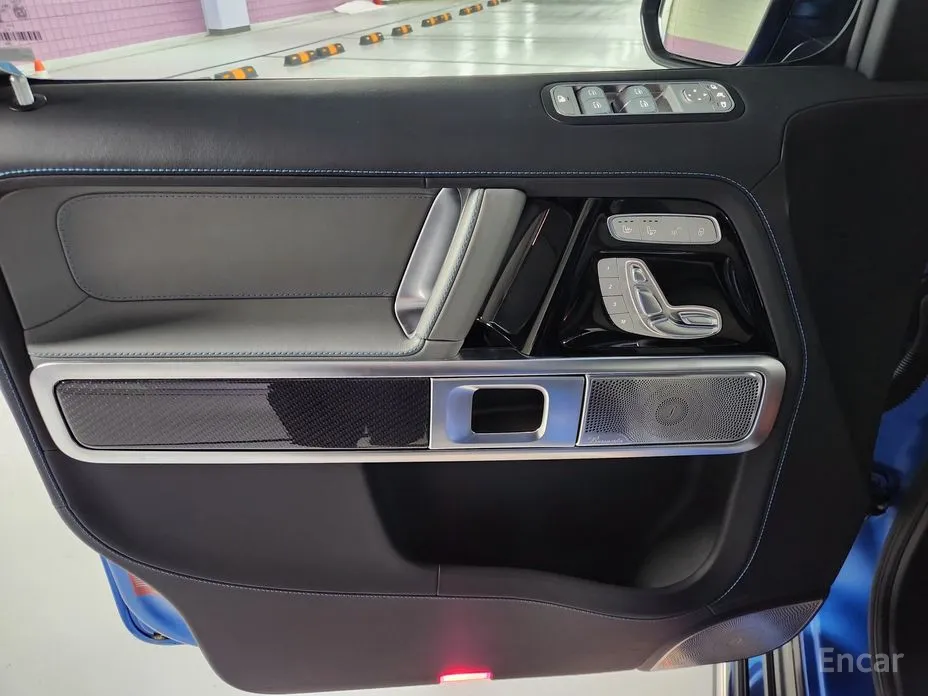 Фото 17 - Mercedes-Benz G-Class