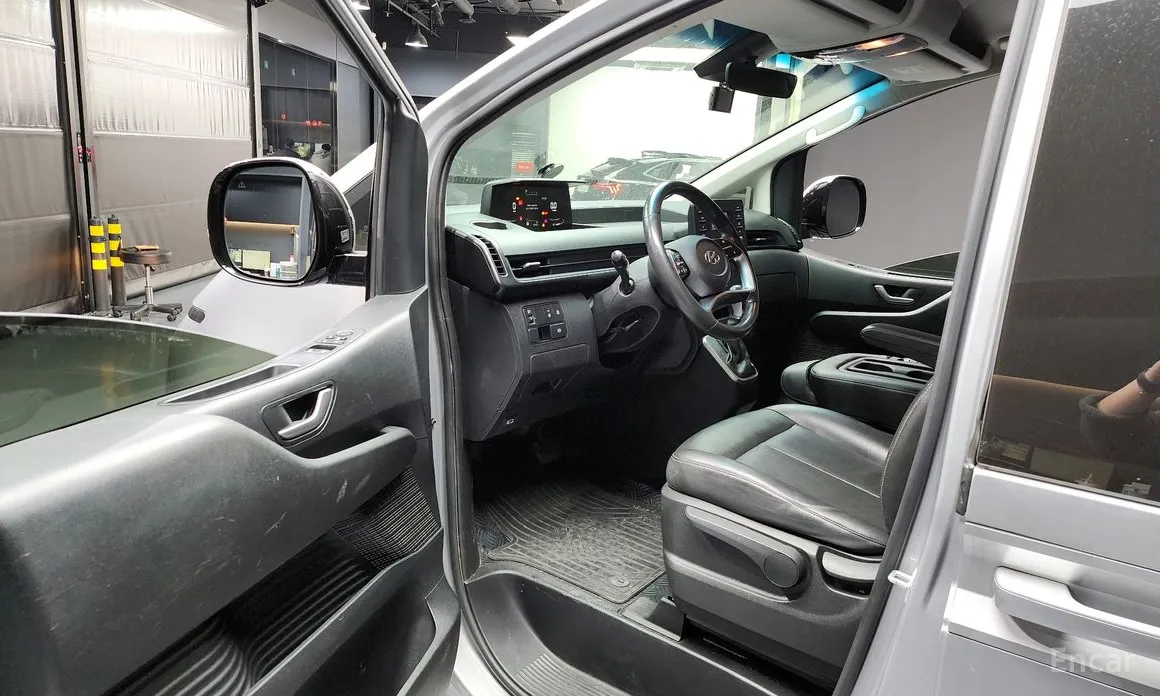 Фото 10 - Hyundai Staria