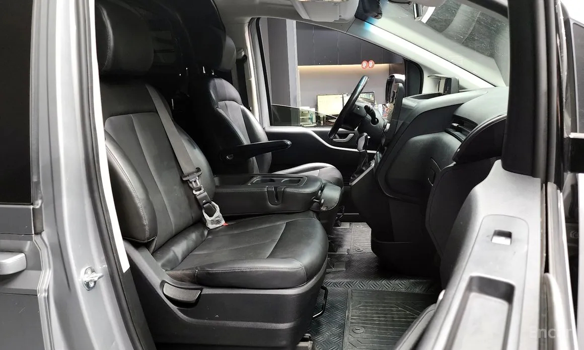 Фото 11 - Hyundai Staria