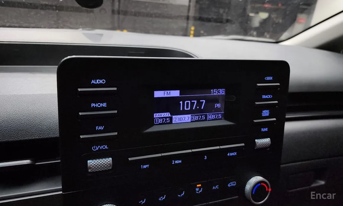 Фото 14 - Hyundai Staria