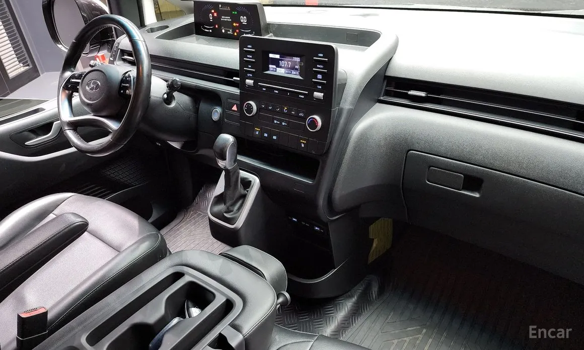 Фото 7 - Hyundai Staria