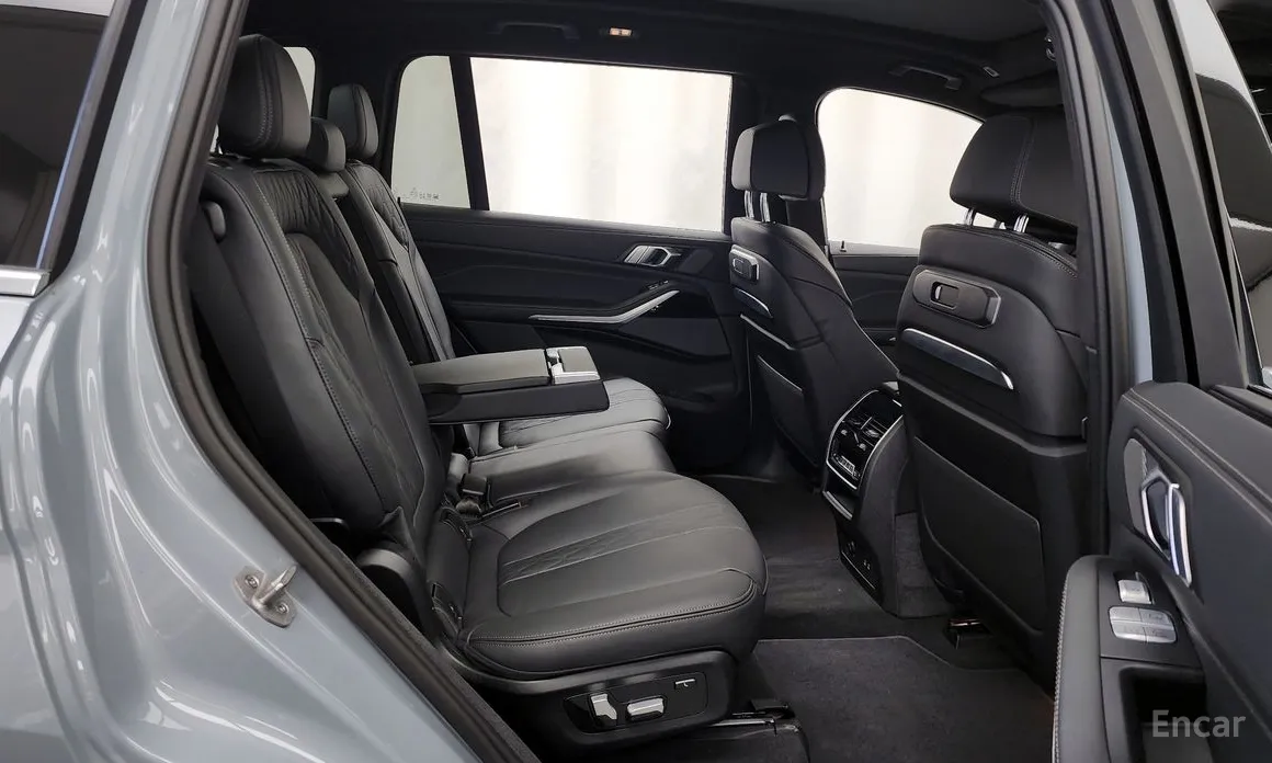 Фото 12 - BMW X7