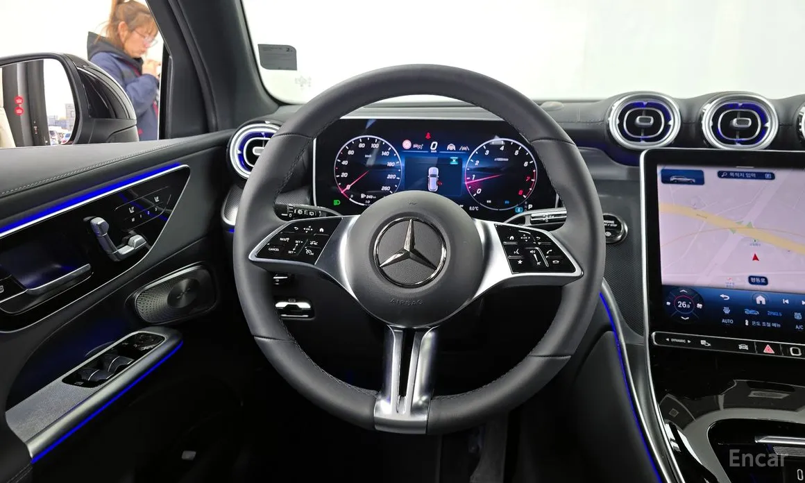 Фото 13 - Mercedes-Benz GLC-Class