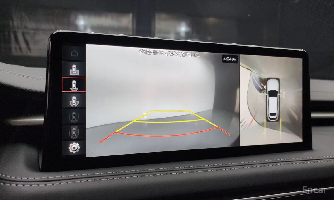 Фото 15 - Genesis G70