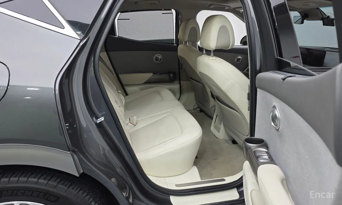 Фото 12 - Genesis GV60