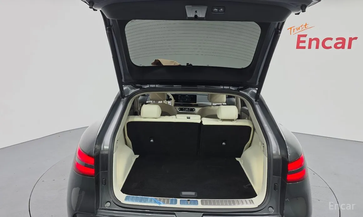 Фото 20 - Genesis GV60