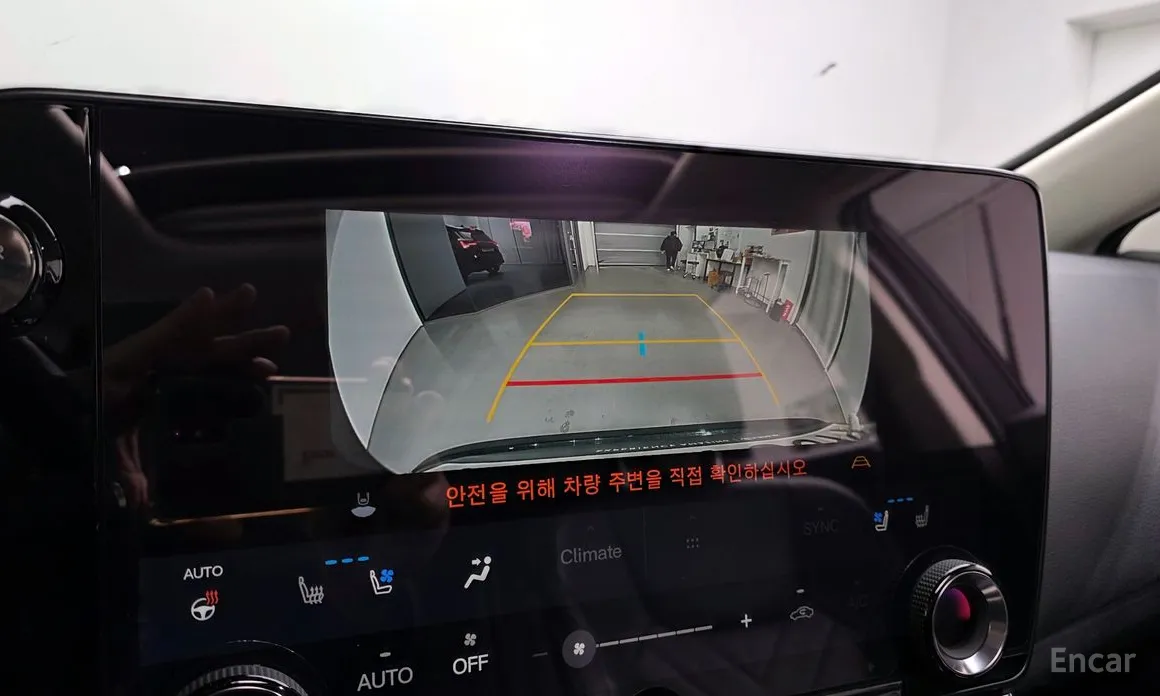 Фото 15 - Lexus NX