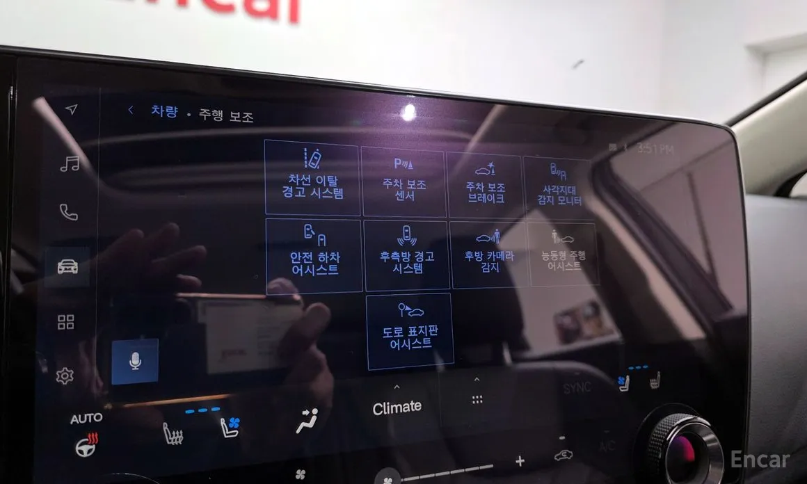 Фото 16 - Lexus NX