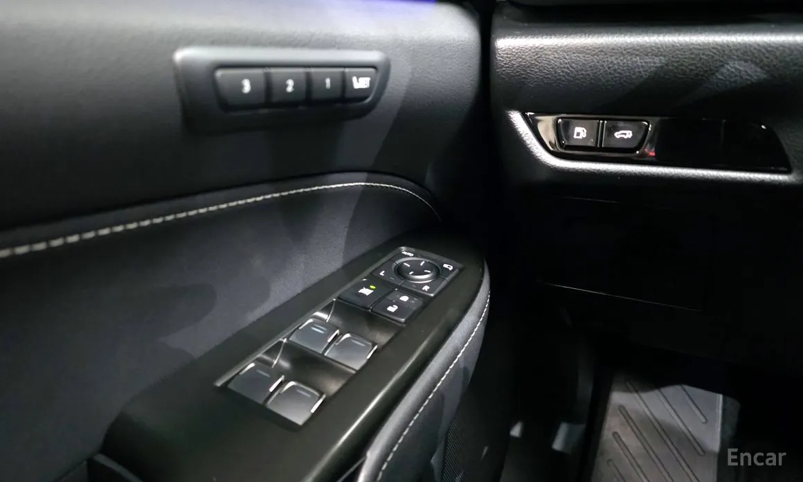 Фото 17 - Lexus NX