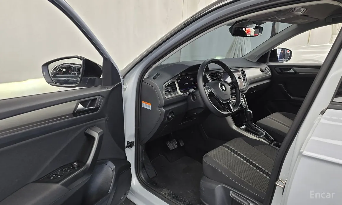 Фото 10 - Volkswagen T-Roc