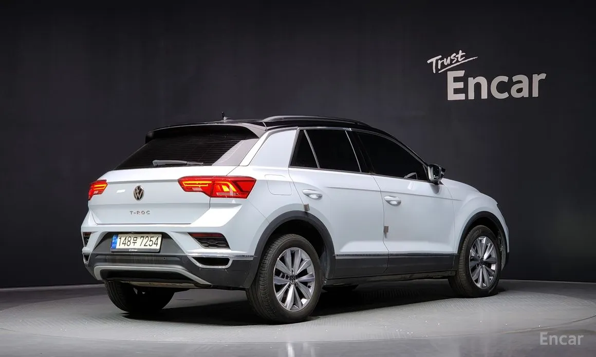 Фото 2 - Volkswagen T-Roc