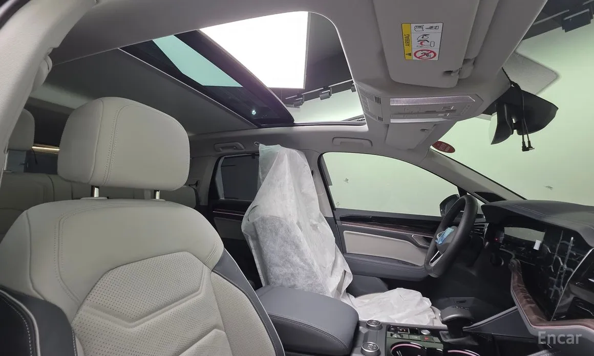 Фото 11 - Volkswagen Touareg