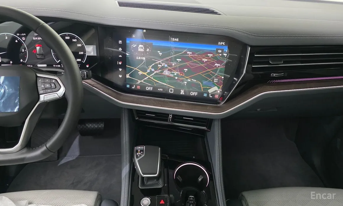 Фото 15 - Volkswagen Touareg